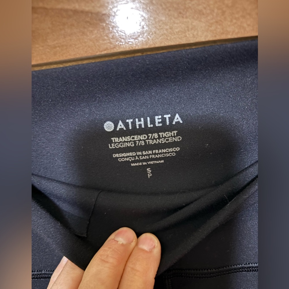 Athleta | Transcend - Picture 2 of 4